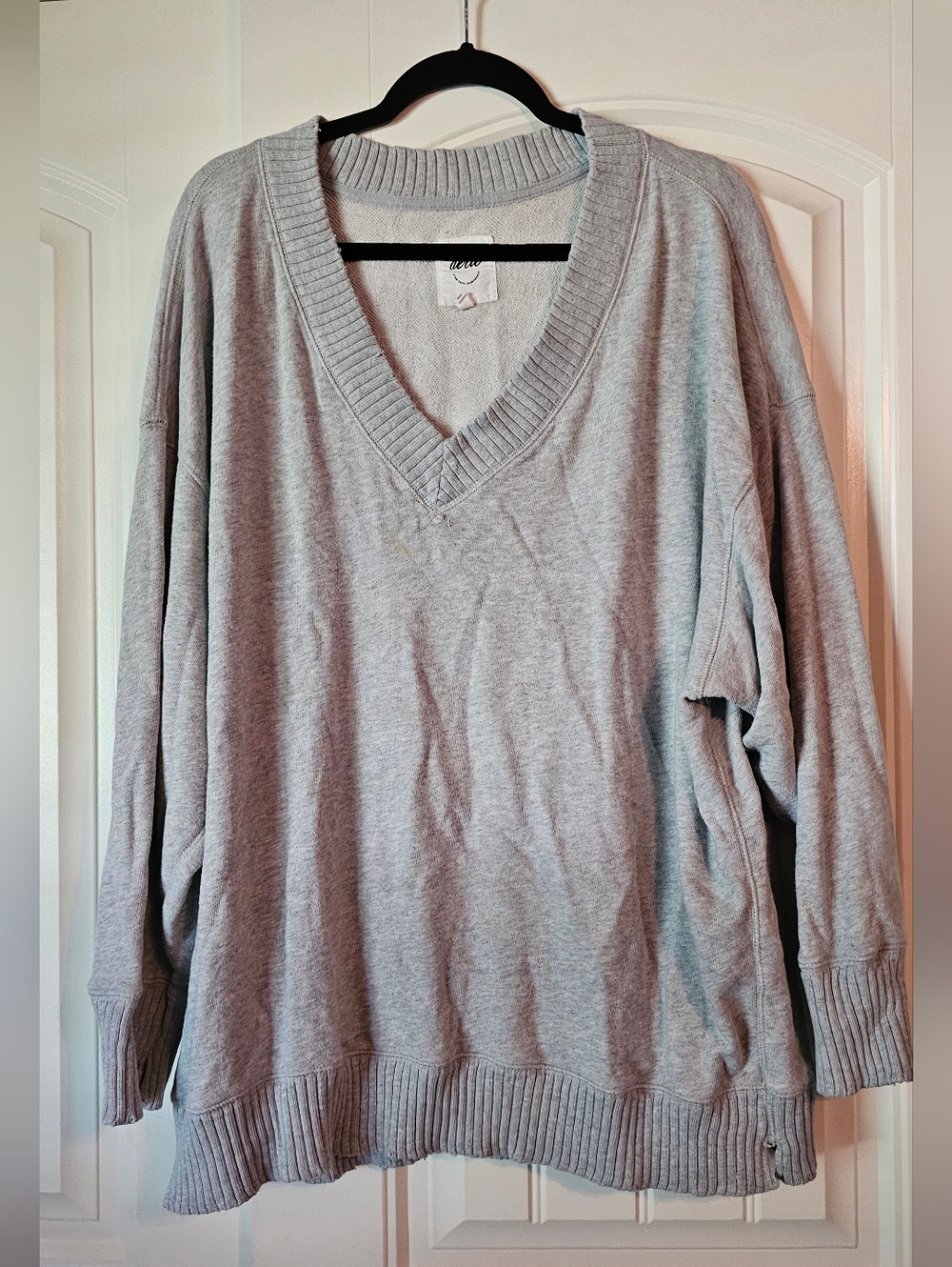 Aerie V Neck Sweatshirt Size L